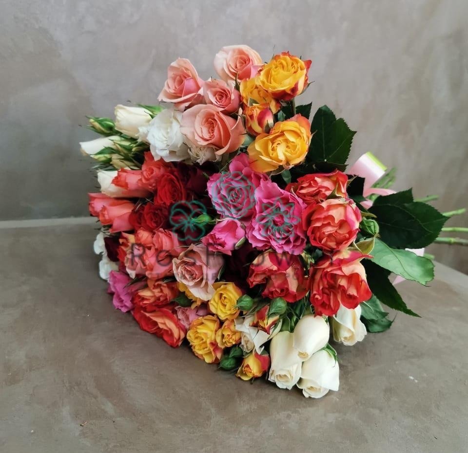 Букет цветов из: Розы в Джедугхабль