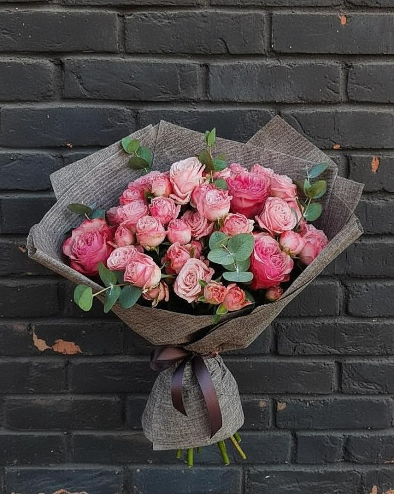 Букет цветов из: Розы в Джедугхабль