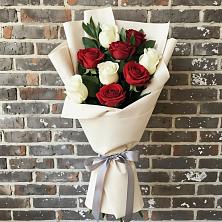 Букет цветов из:  Розы в Джедугхабль