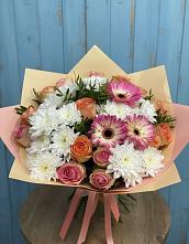Букет цветов из:  Розы, Герберы и Хризантемы в Джедугхабль