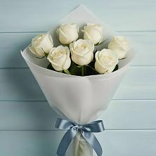 Букет 7 Белых роз Эдлесс Лав в Джедугхабль
