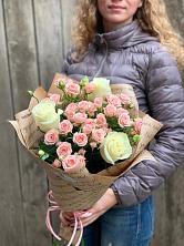 Букет цветов из:  Розы в Джедугхабль