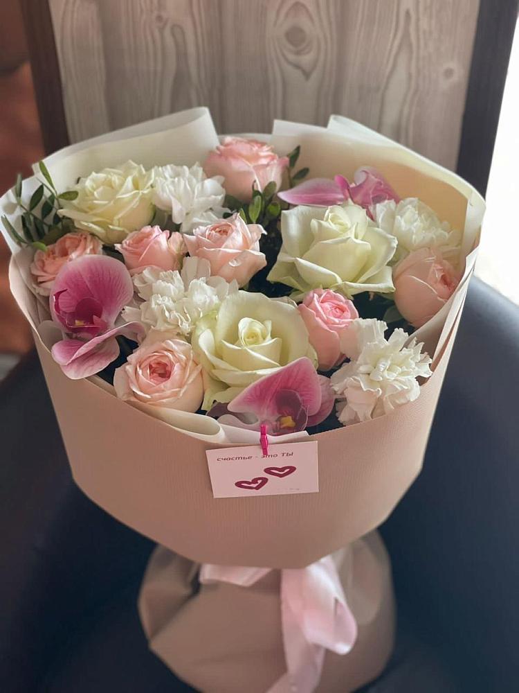 Букет цветов из: Орхидеи, Розы и Гвоздики в Джедугхабль