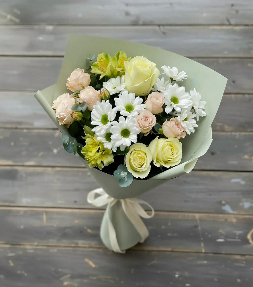 Букет цветов из: Альстромерии, Розы и Хризантемы в Джедугхабль