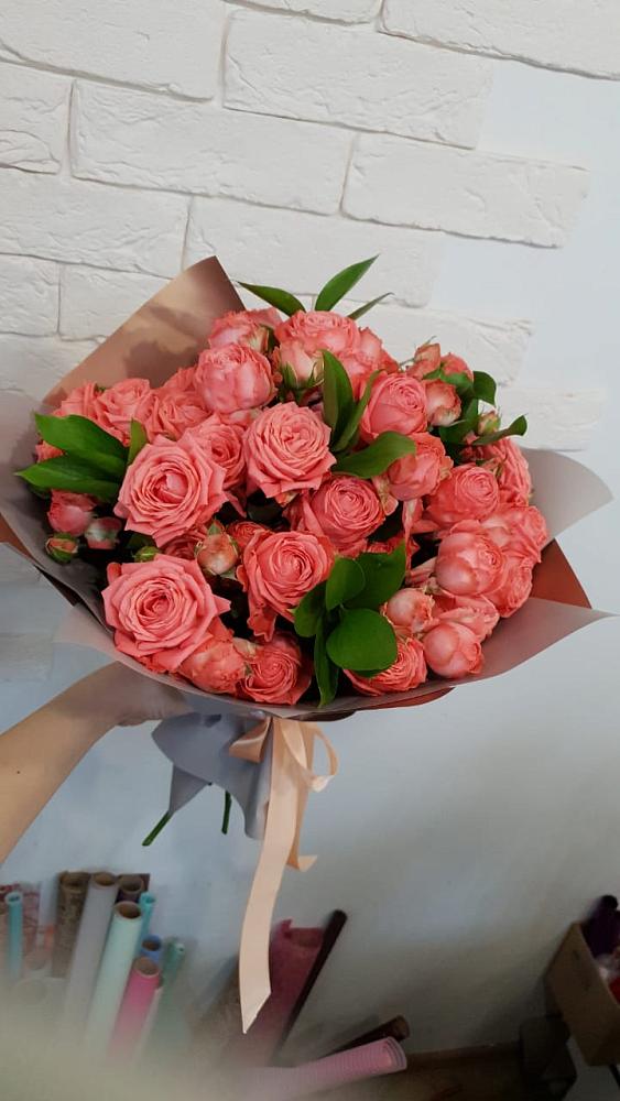 Букет цветов из: Розы в Джедугхабль