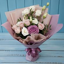 Букет цветов из:  Розы и Лизиантусы в Джедугхабль