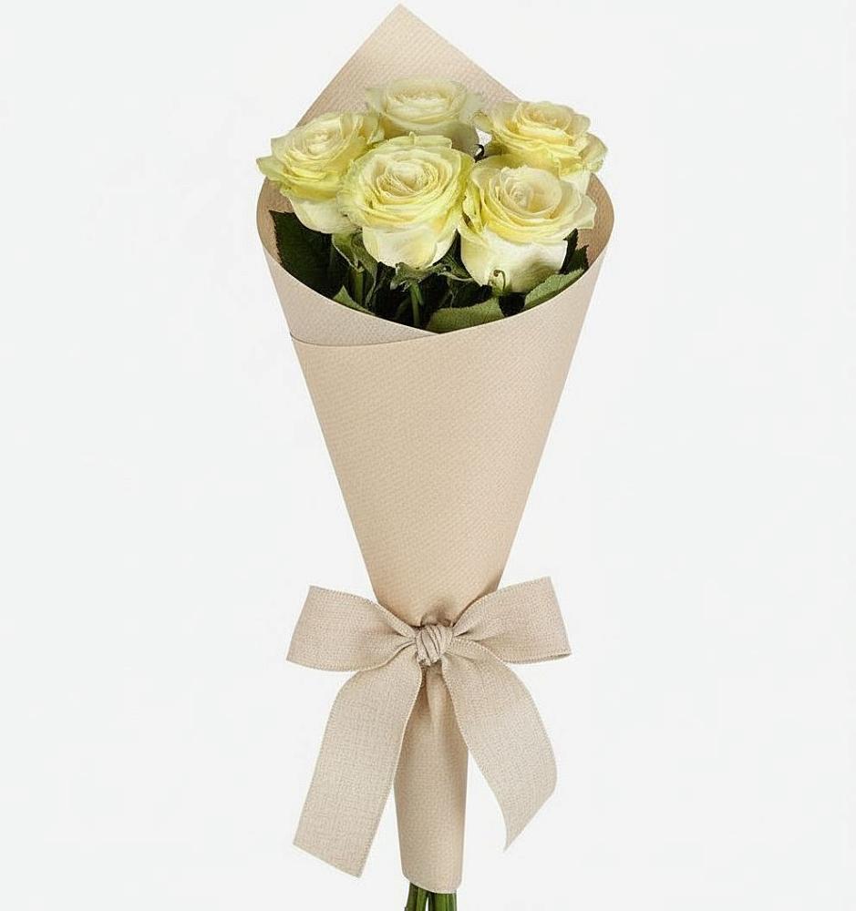 Букет цветов из: Розы в Джедугхабль