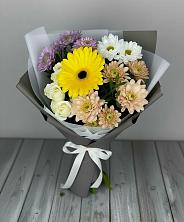 Букет цветов из:  Розы, Герберы и Хризантемы в Джедугхабль