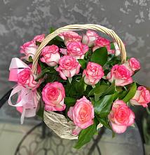 Цветочная композиция из Розы в корзине #REPLACE_PRED# Джедугхабль