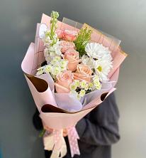 Букет цветов из:  Хризантемы и Розы в Джедугхабль