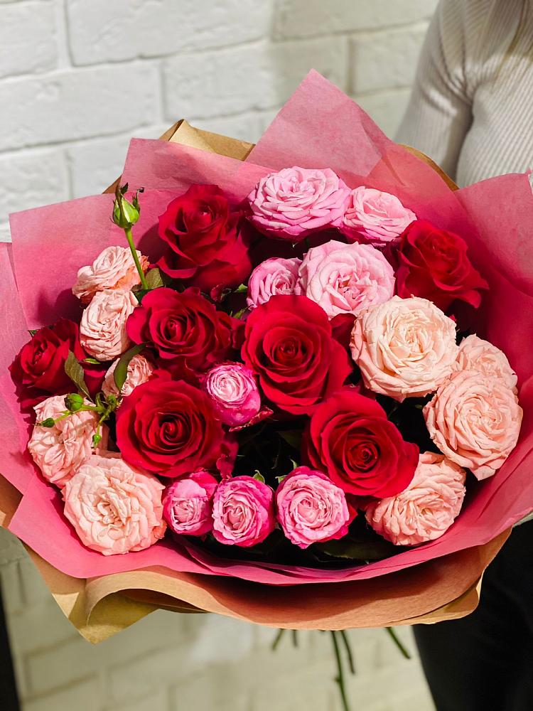 Букет цветов из: Розы в Джедугхабль