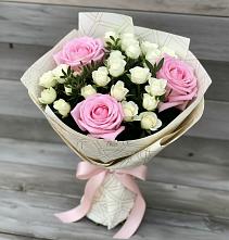 Букет цветов из:  Розы в Джедугхабль