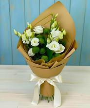 Букет цветов из:  Хризантемы и Лизиантусы в Джедугхабль