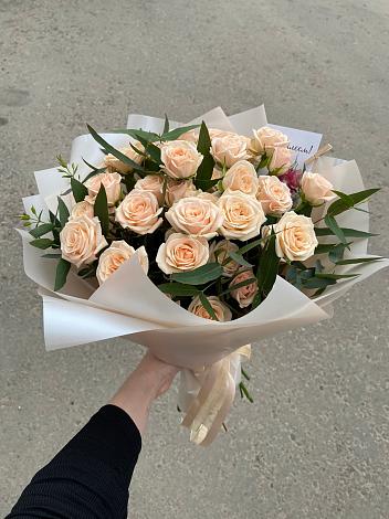 Букет Кремовые розы Латте в Джедугхабль