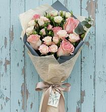 Букет цветов из:  Розы в Джедугхабль