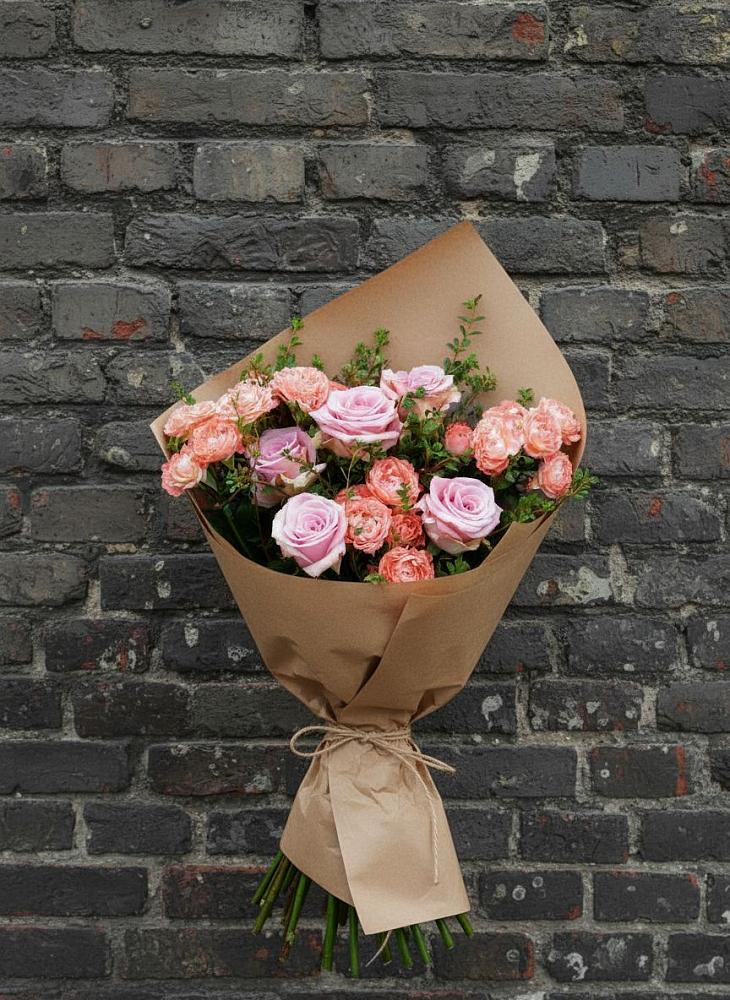 Букет цветов из: Розы в Джедугхабль