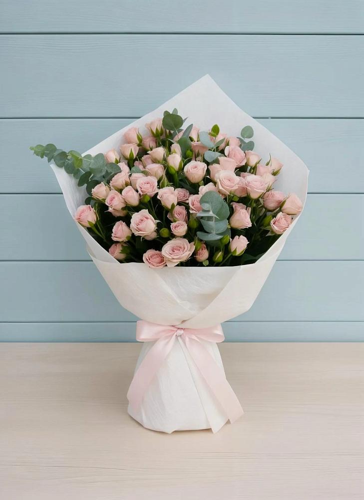 Букет цветов из: Розы в Джедугхабль