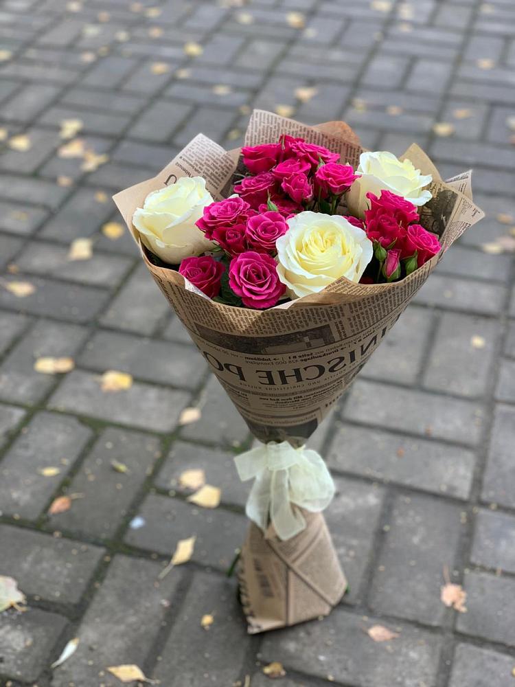 Букет цветов из: Розы в Джедугхабль